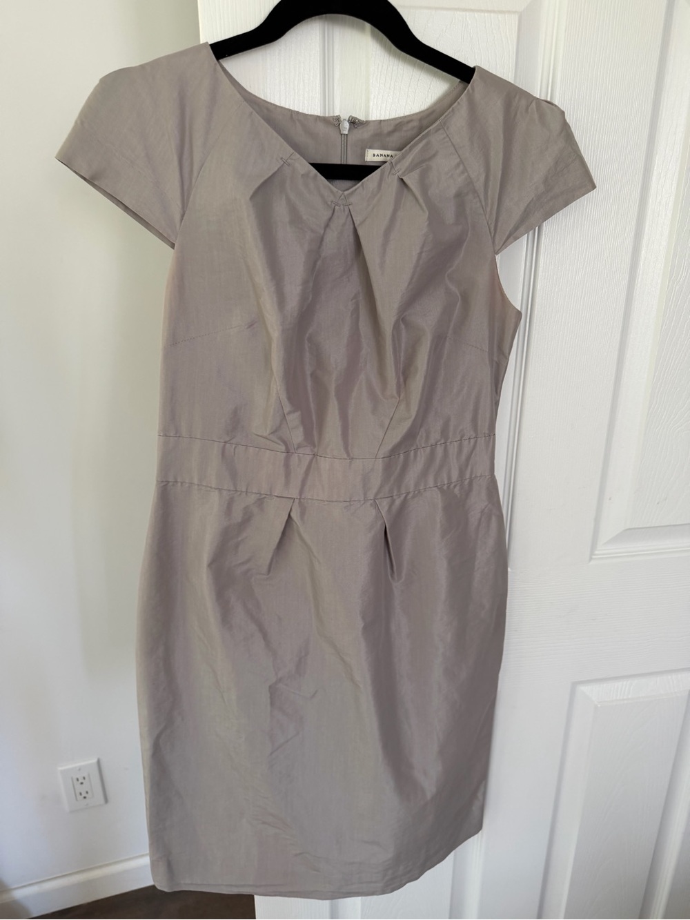 Banana Republic Taupe Cap-Sleeve Sheath Dress